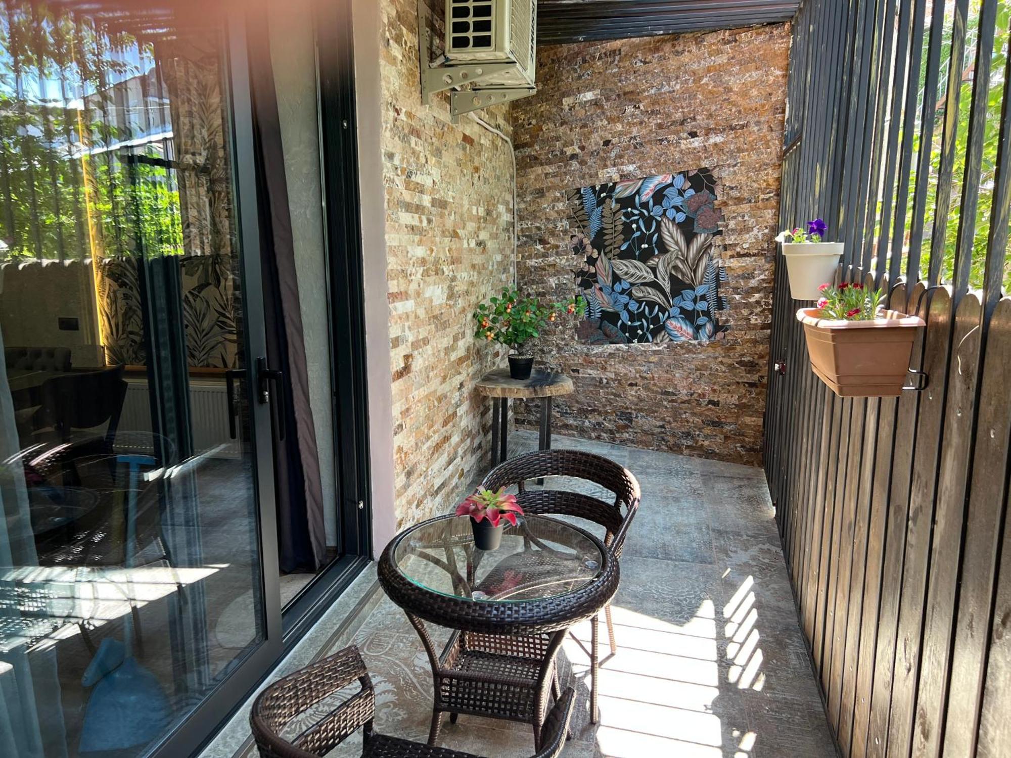 Hotel Livin Tbilisi Zewnętrze zdjęcie