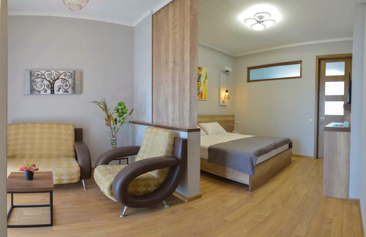 Hotel Livin Tbilisi Zewnętrze zdjęcie