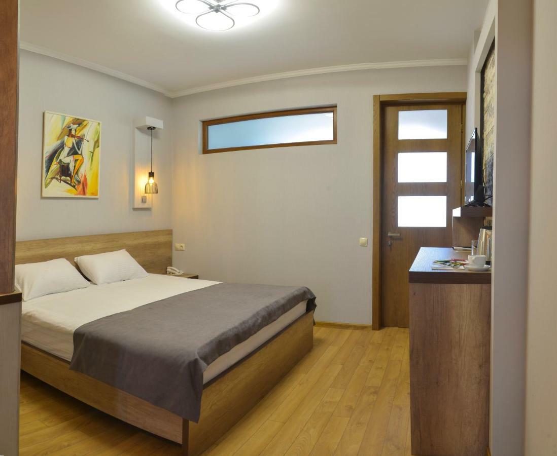 Hotel Livin Tbilisi Zewnętrze zdjęcie