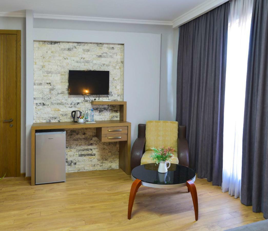 Hotel Livin Tbilisi Zewnętrze zdjęcie
