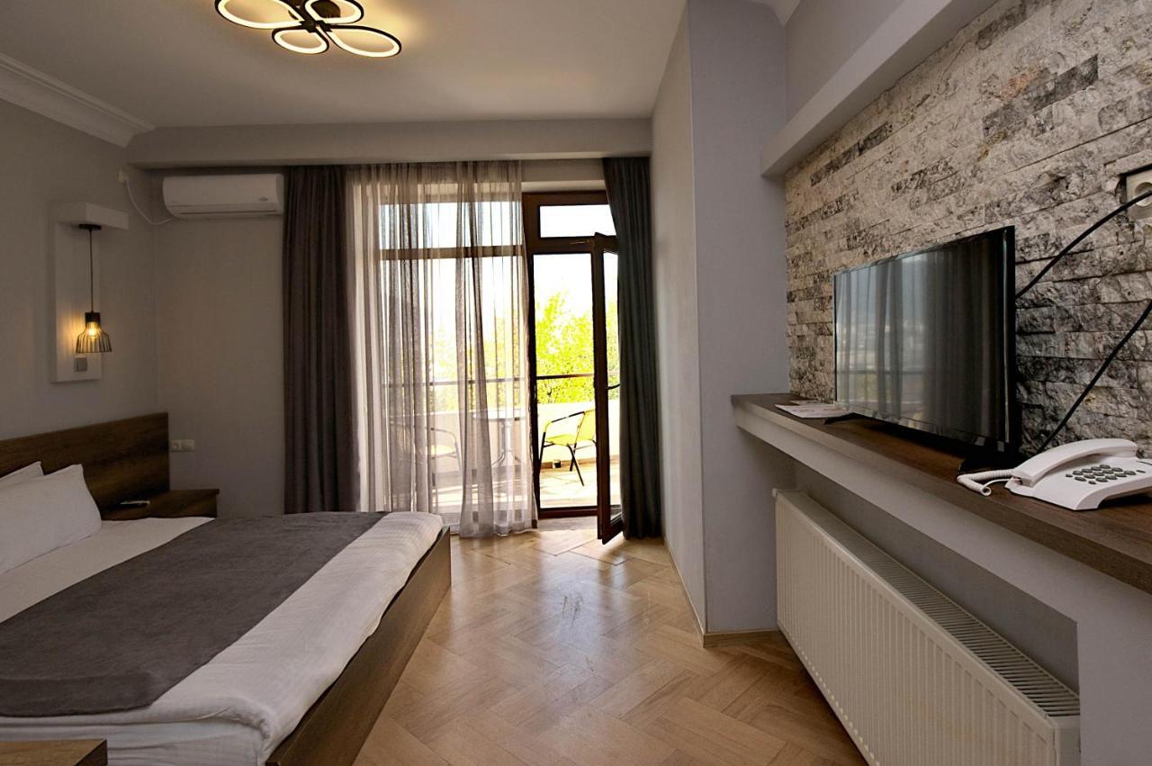Hotel Livin Tbilisi Zewnętrze zdjęcie