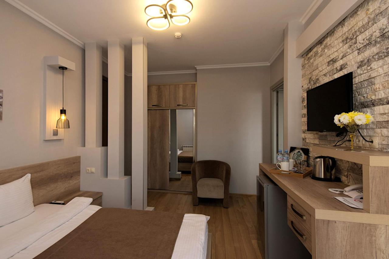 Hotel Livin Tbilisi Zewnętrze zdjęcie